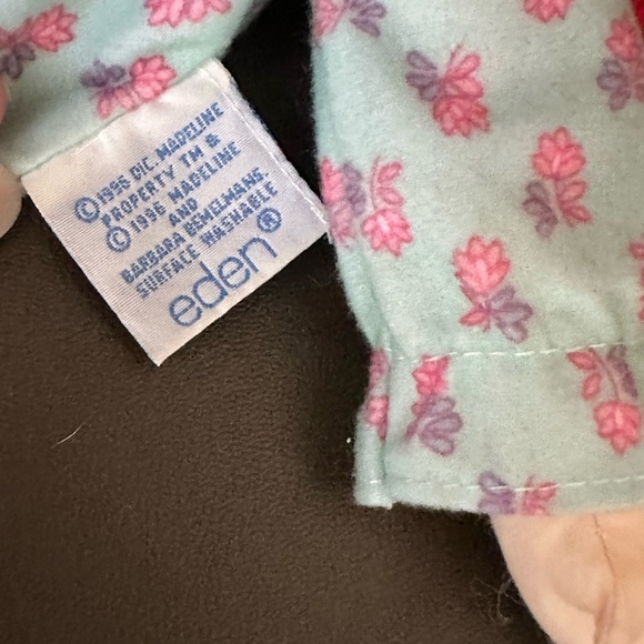 Vintage 1998 Eden Madeline Doll – Red Yarn Hair, Floral Pajamas, Appendix Scar - Picture 5 of 7